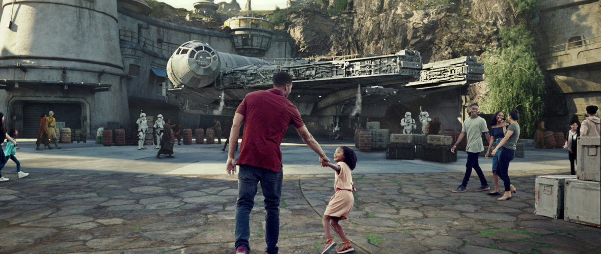 Star Wars: Galaxys Edge Set to Open at Disneyland Resort on May 31 and at Walt Disney World Resort on Aug. 29