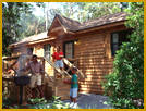 pht_wdw_rst_fortwild_ext.jpg (6494 bytes)
