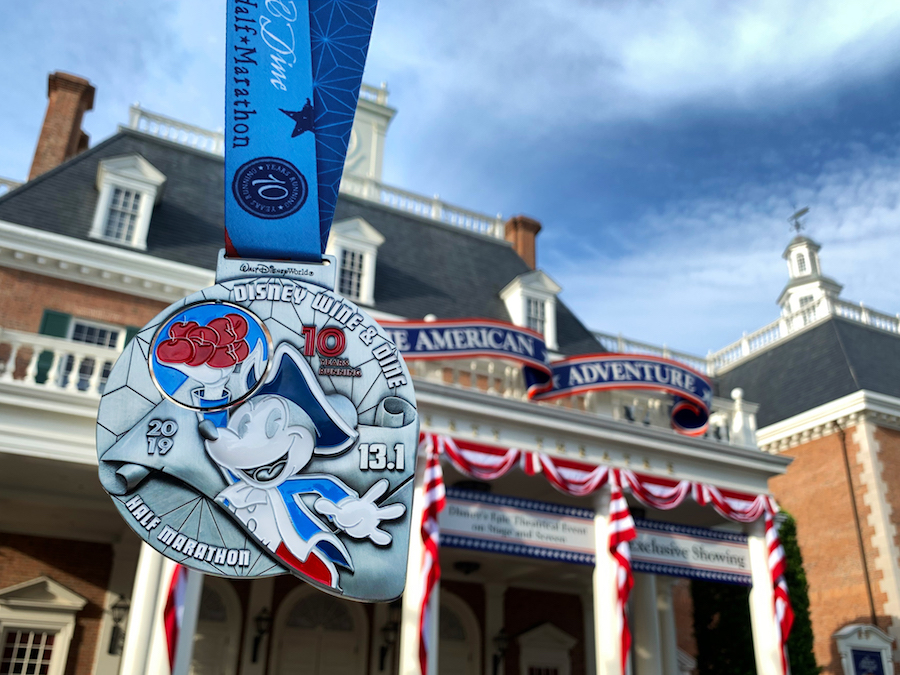 runDisney 10th Anniversary Disney Wine & Dine Half Marathon medal